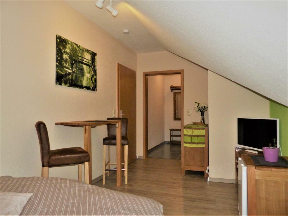 Ferienwohnung Ortrand - Pension Bagian luar foto